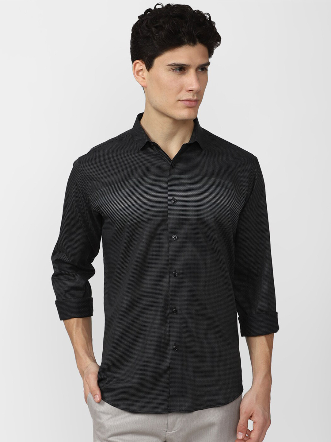 

V Dot Men Grey Slim Fit Horizontal Striped Pure Cotton Casual Shirt