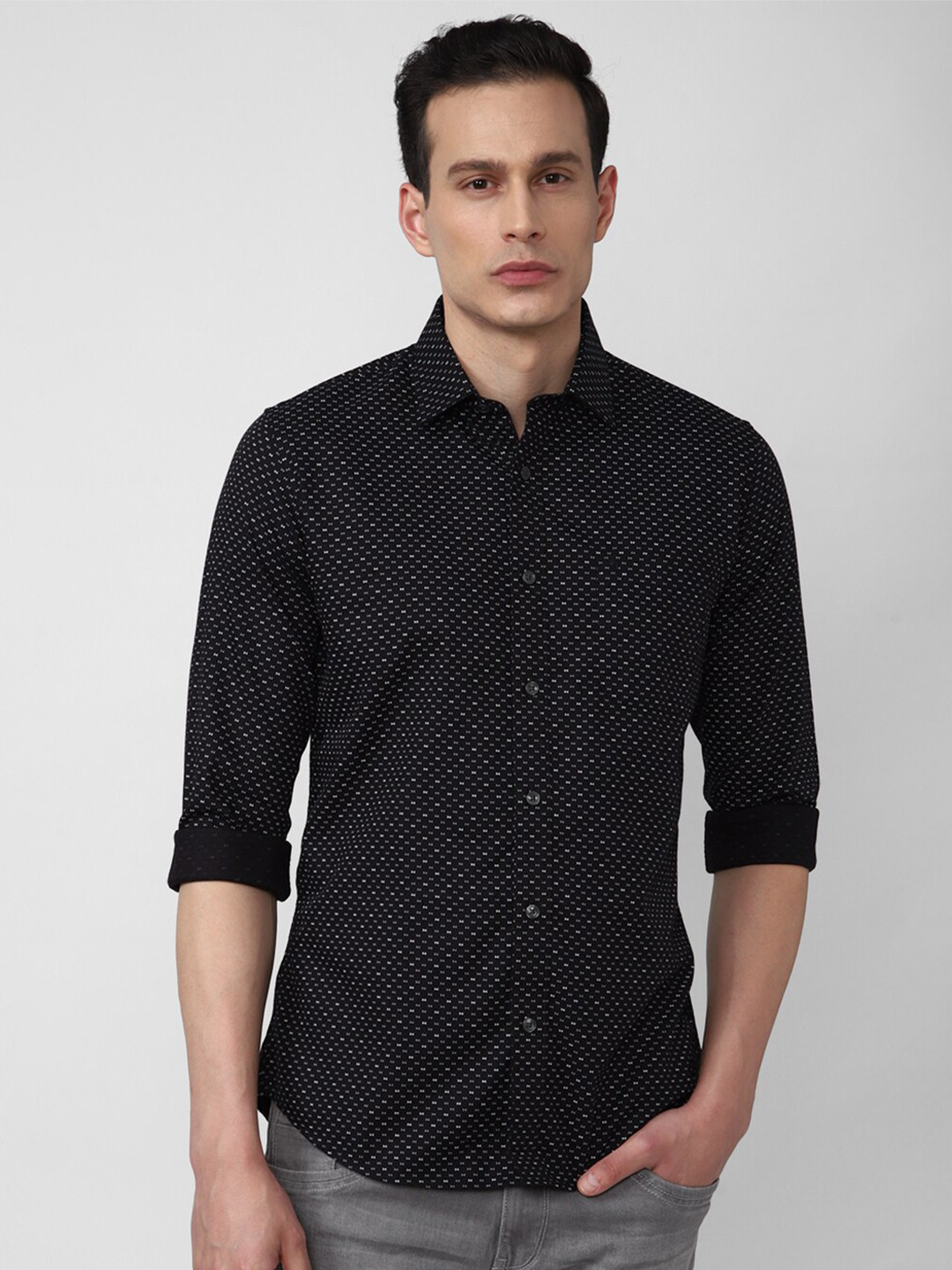 

Van Heusen Sport Men Slim Fit Printed Pure Cotton Casual Shirt, Black
