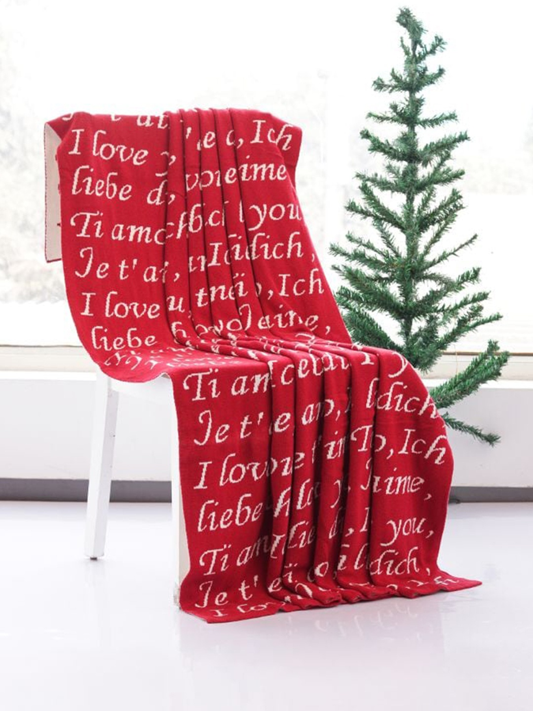 

Pluchi Red Printed Cotton AC Throw Blanket