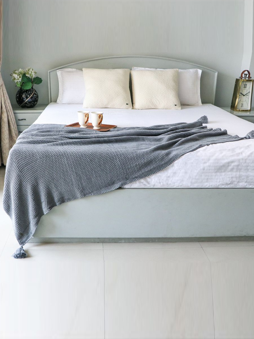 

Pluchi Grey Solid Cotton Knitted Throw