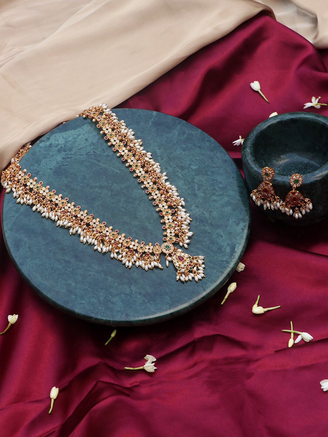 

Ishhaara Brass-Plated Gold-Toned & Red Stone Studded Jewellery Set