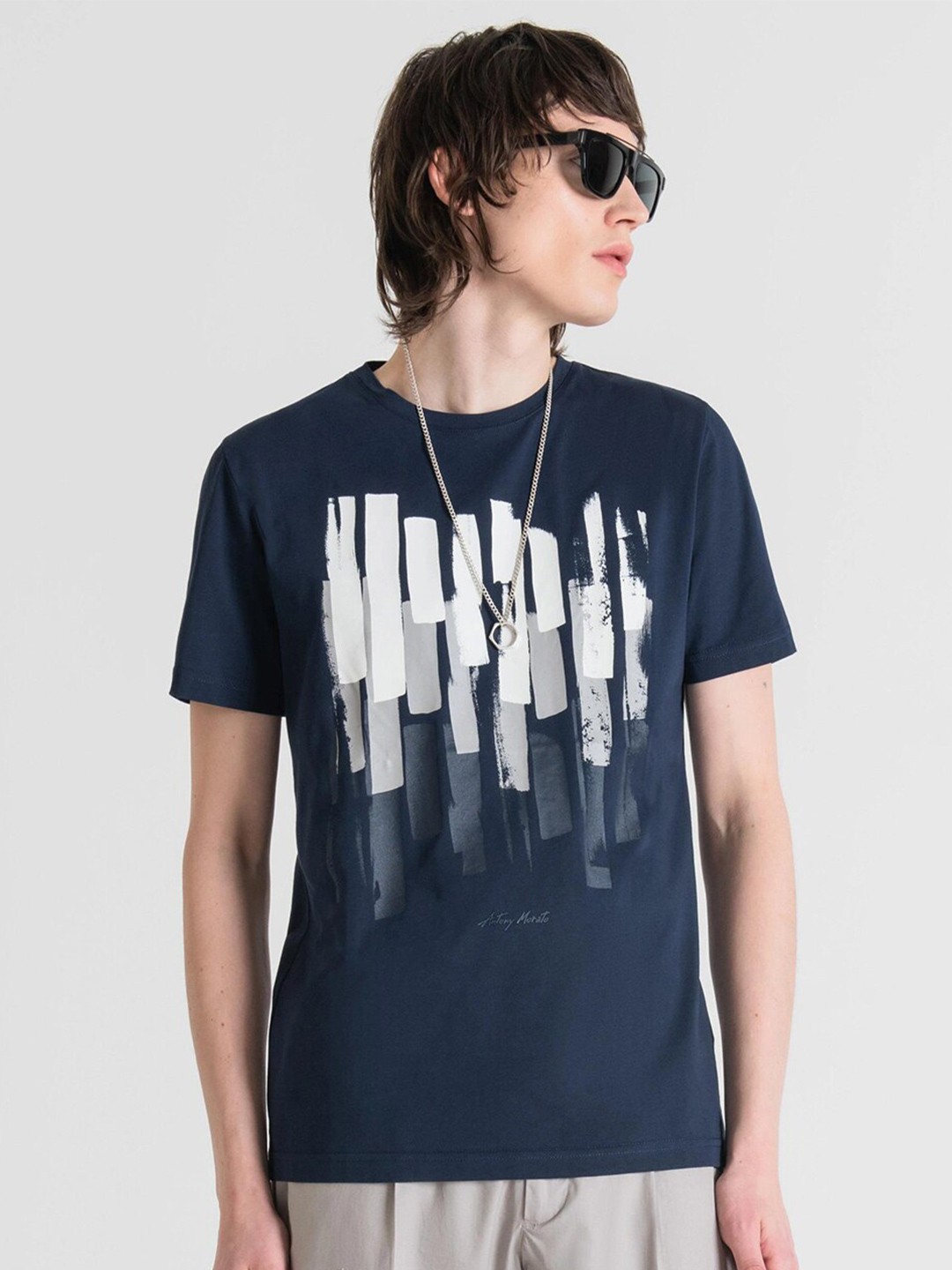 

Antony Morato Men Navy Blue Cotton Printed Slim Fit T-shirt