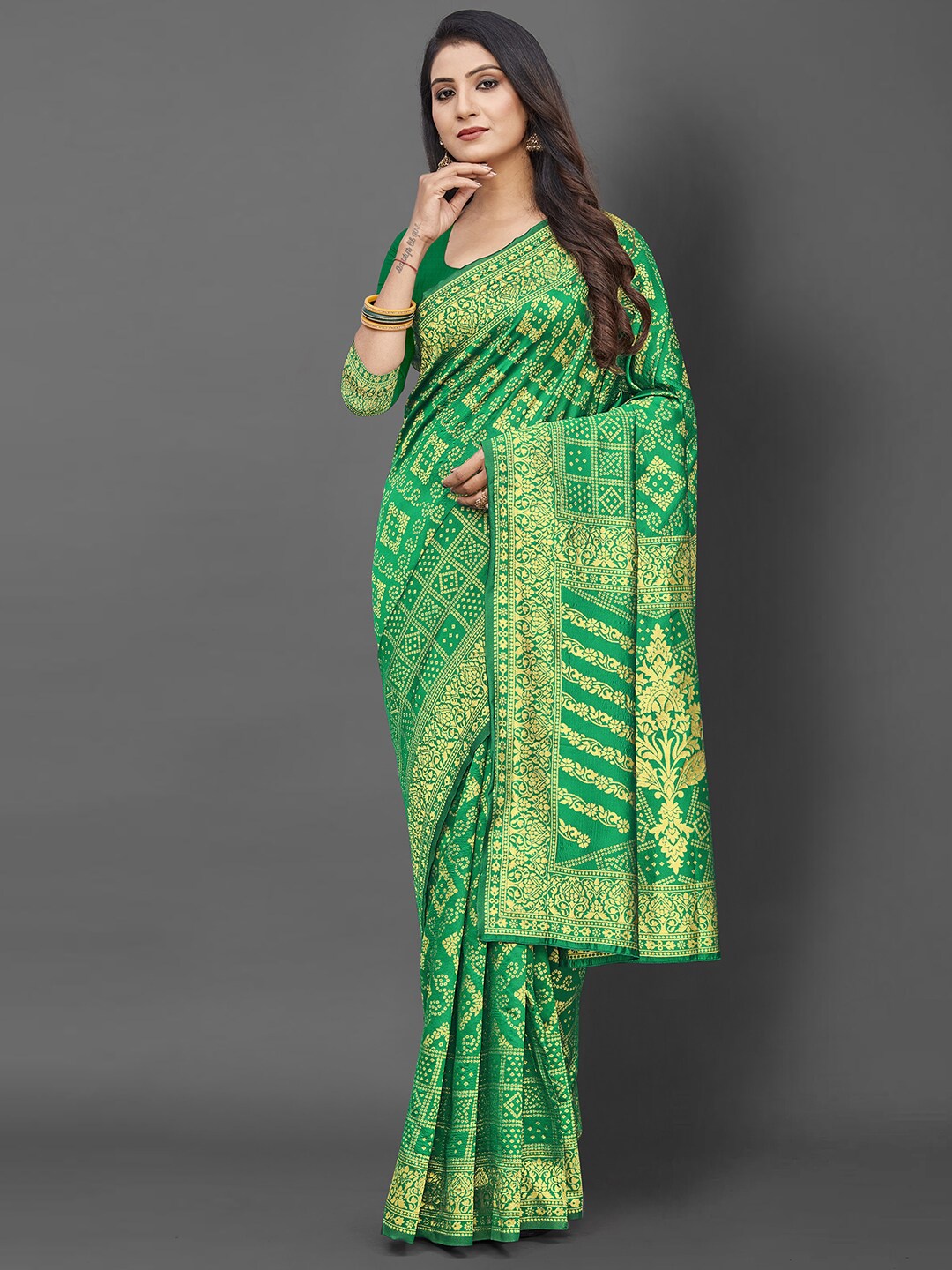 

KALINI Green & Gold-Toned Floral Zari Silk Blend Saree