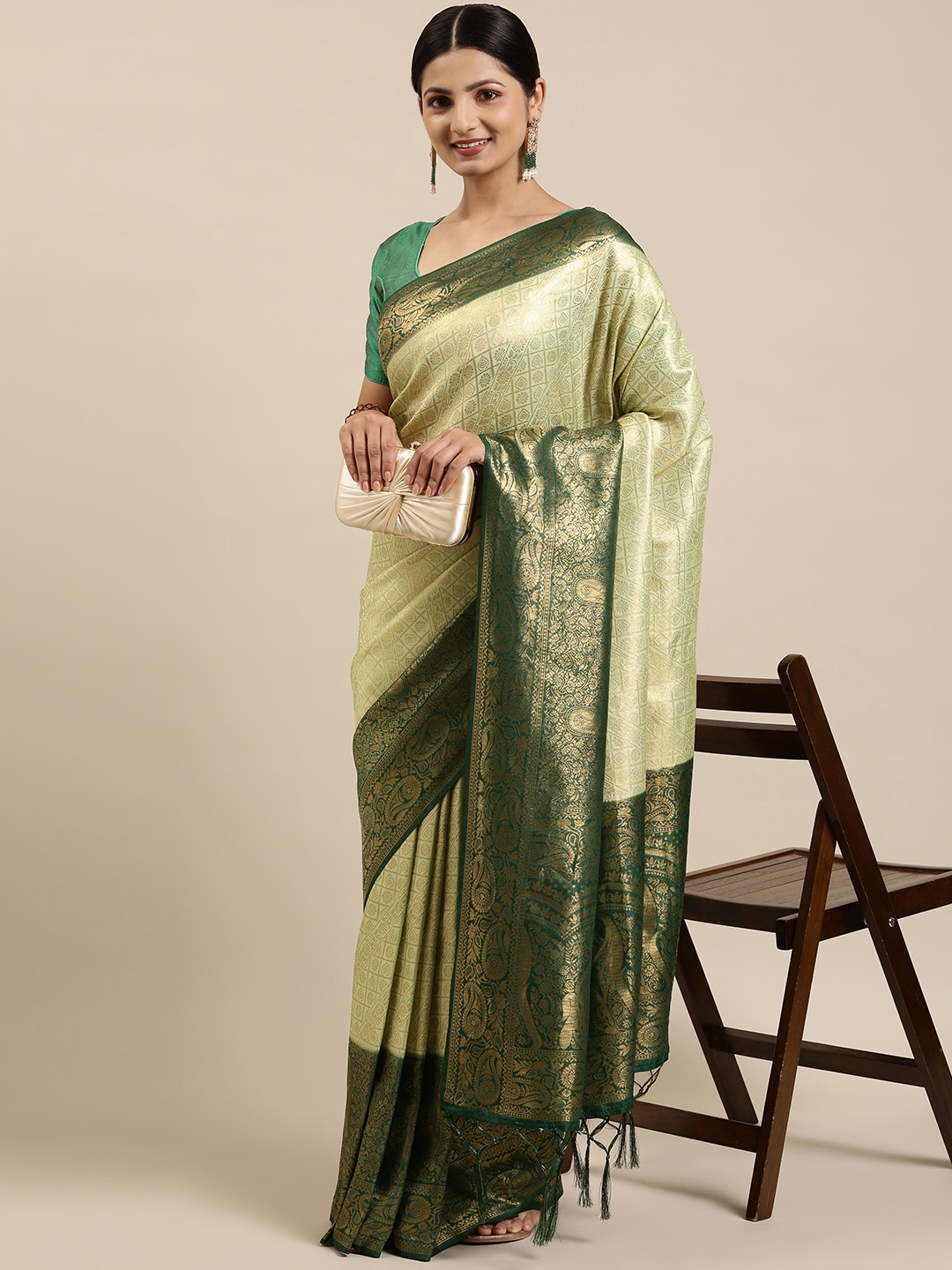 

Fabcartz Green & Gold-Toned Ethnic Motifs Zari Art Silk Banarasi Saree