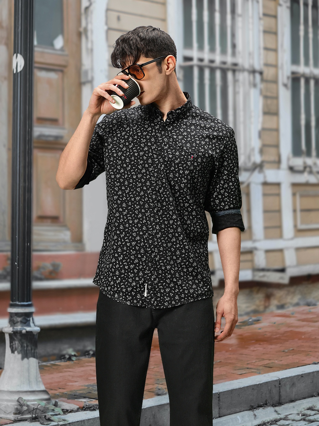 

Louis Philippe Jeans Men Black Slim Fit Floral Printed Pure Cotton Casual Shirt