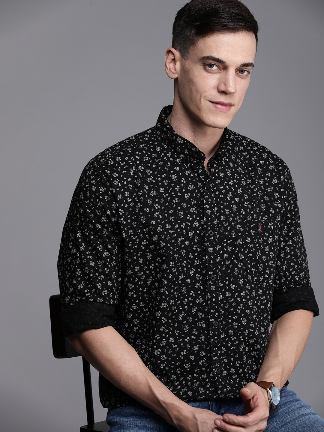 

Louis Philippe Jeans Men Black Slim Fit Floral Printed Pure Cotton Casual Shirt