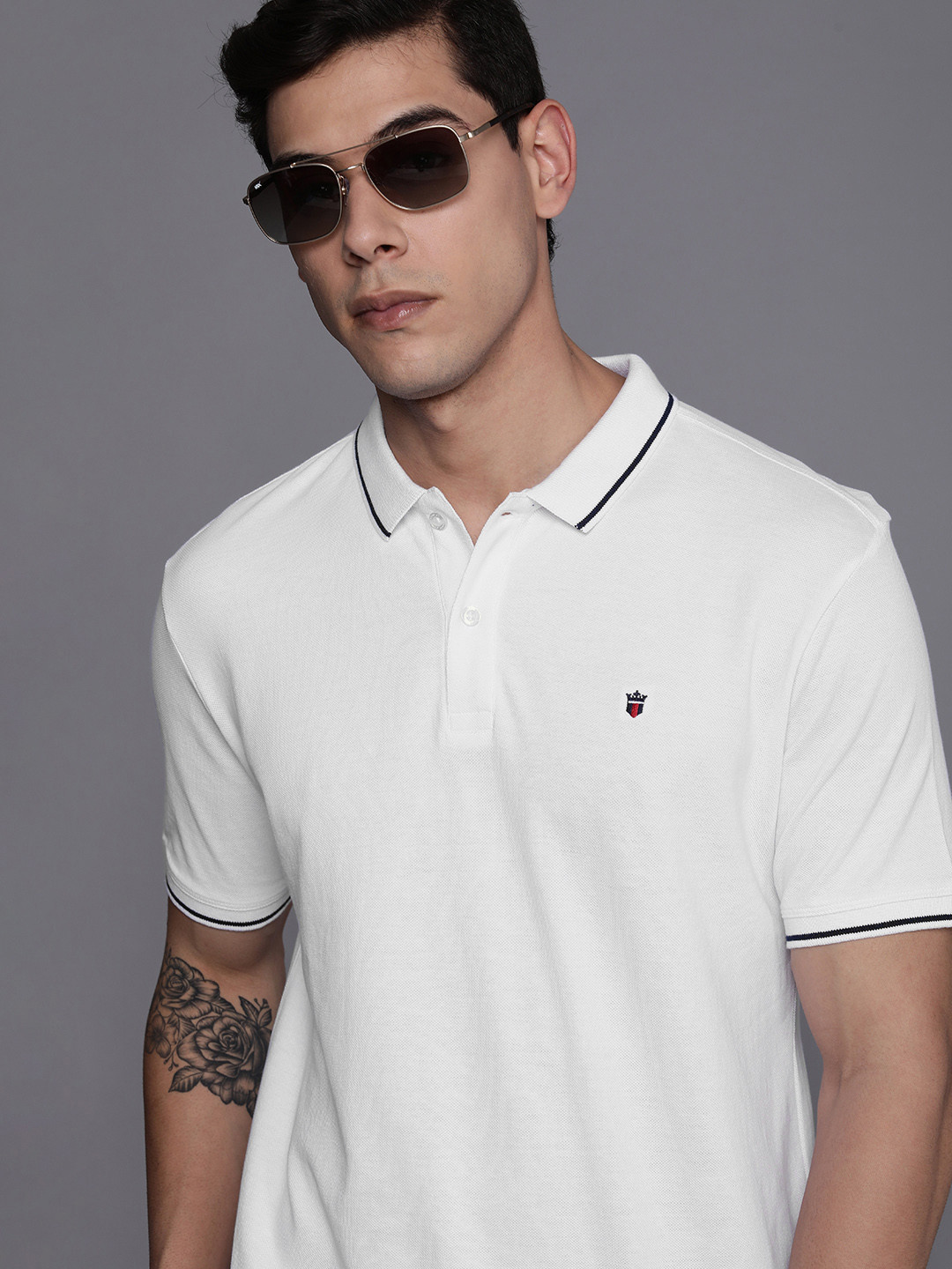 

Louis Philippe Jeans Men White Solid Polo Collar Pure Cotton Slim Fit T-shirt