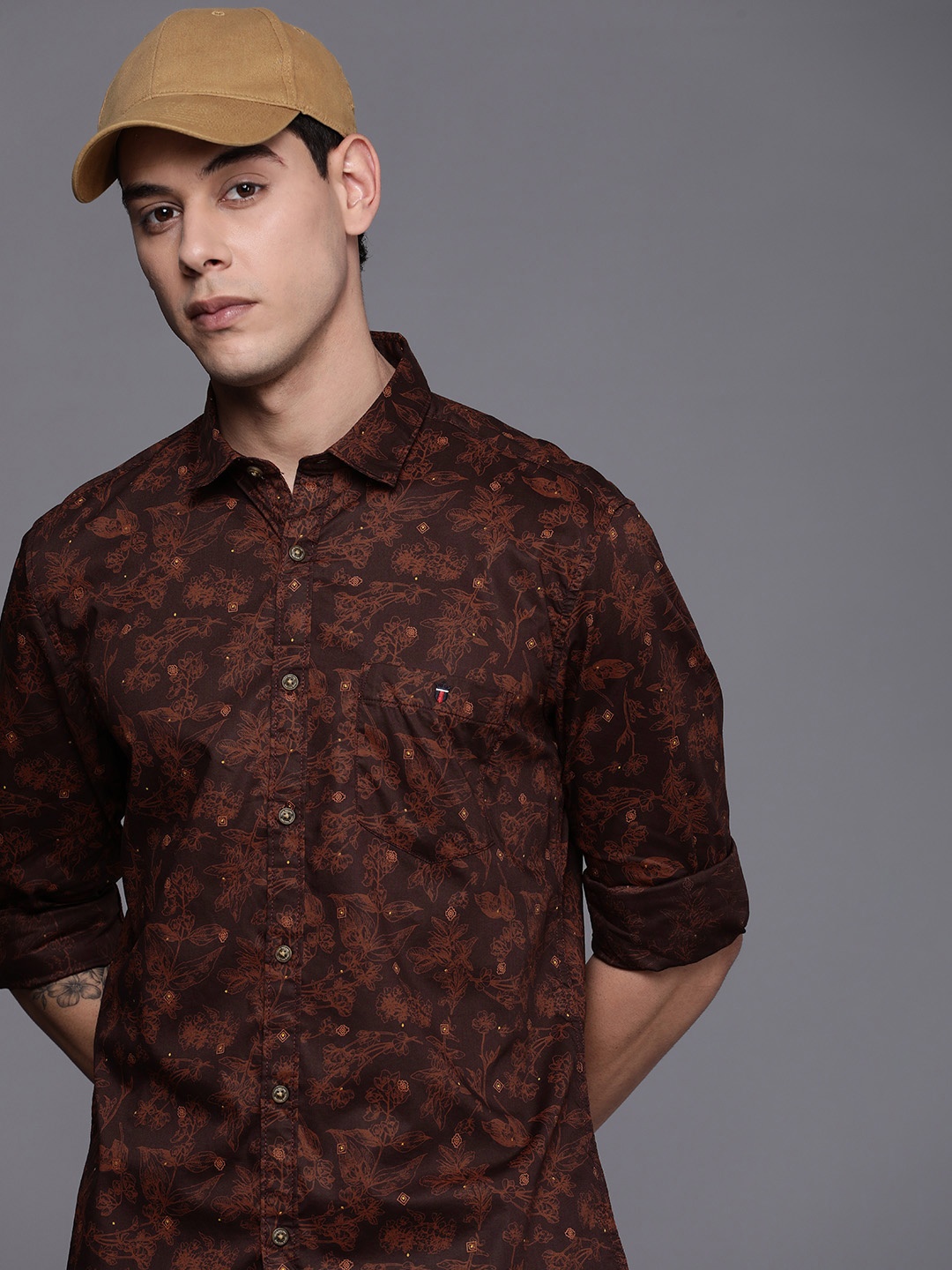 

Louis Philippe Jeans Men Brown Slim Fit Floral Printed Pure Cotton Casual Shirt