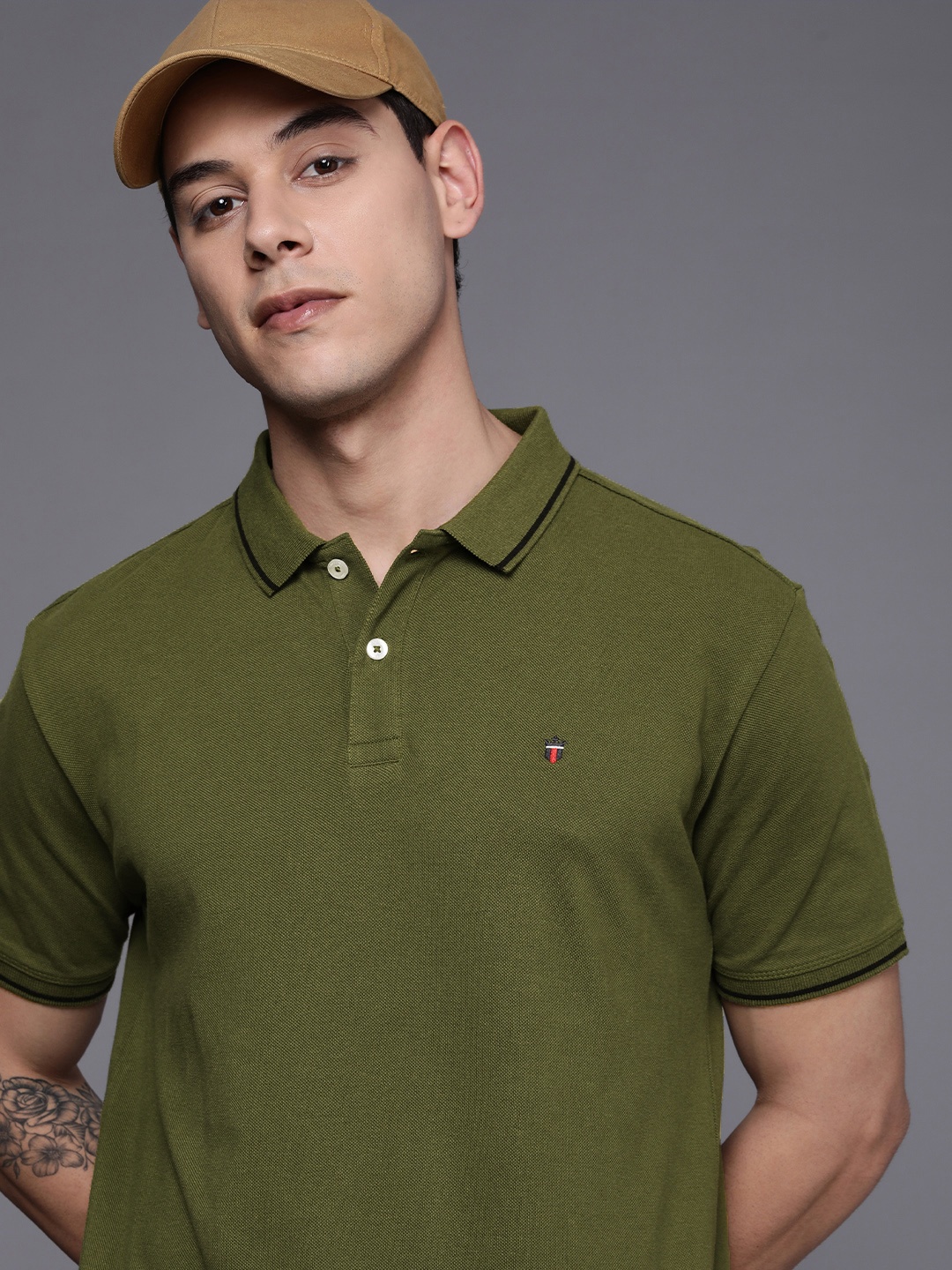 

Louis Philippe Jeans Men Olive Green Solid Polo Collar Pure Cotton Slim Fit T-shirt