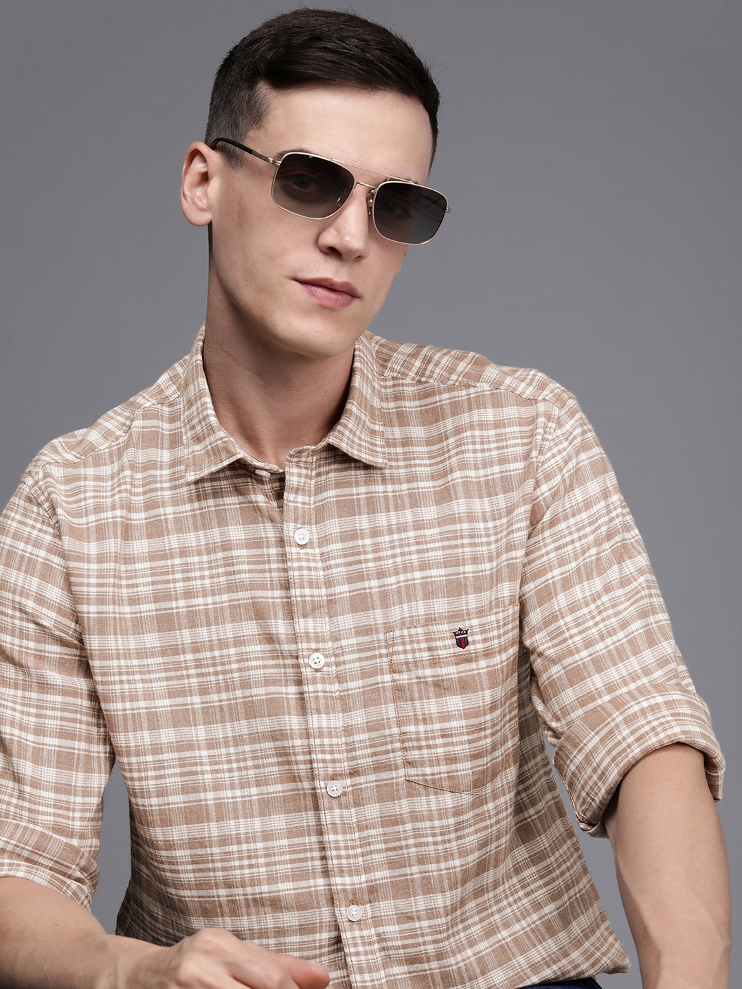 

Louis Philippe Jeans Men Beige Slim Fit Tartan Checked Linen Cotton Casual Shirt
