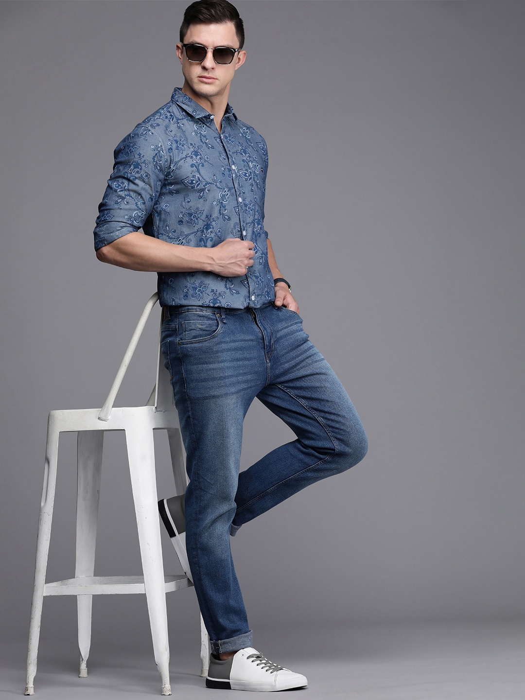 

Louis Philippe Jeans Men Blue Super Slim Fit Printed Pure Cotton Casual Shirt