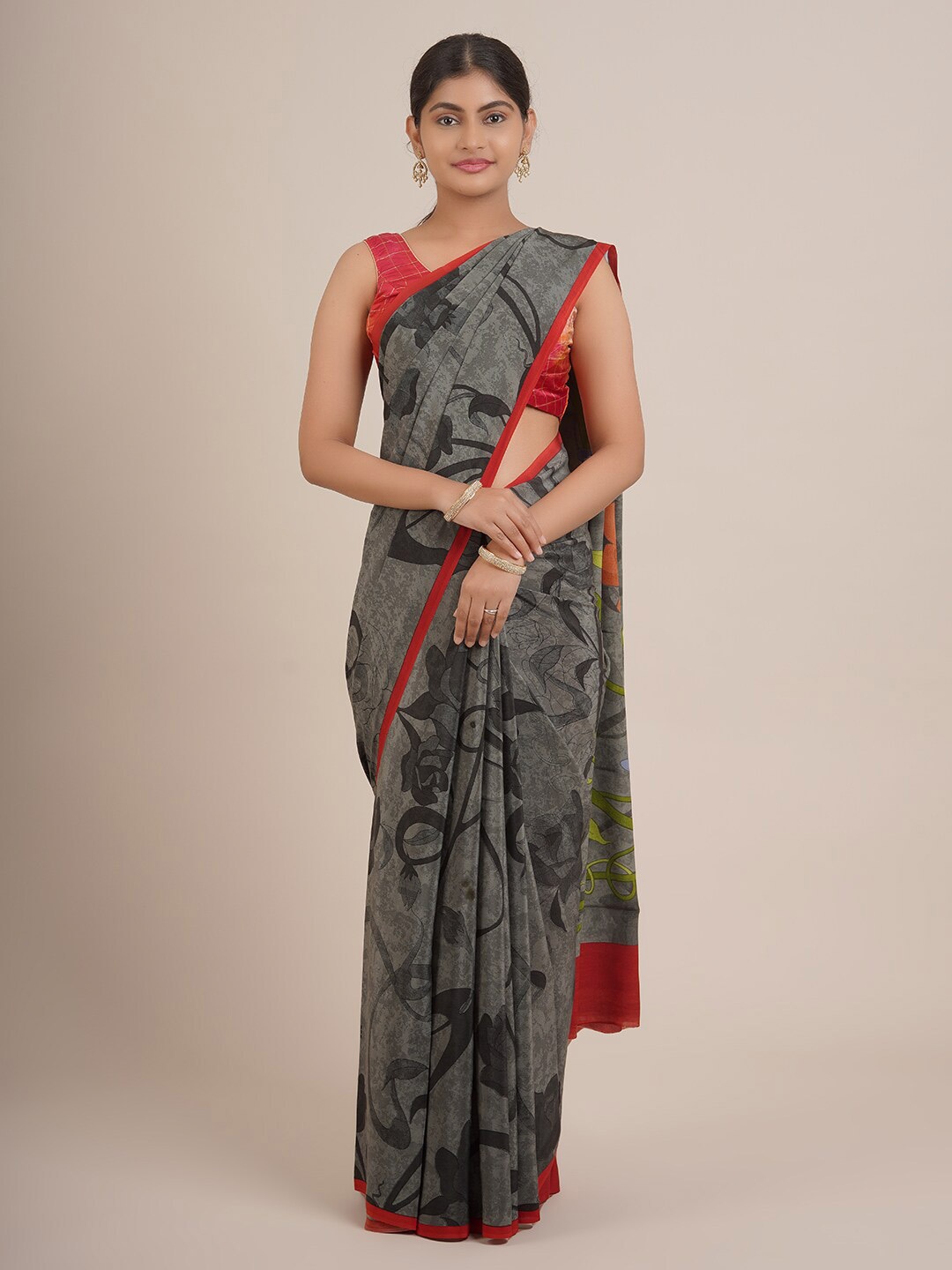 

Pothys Grey & Red Floral Pure Chiffon Saree