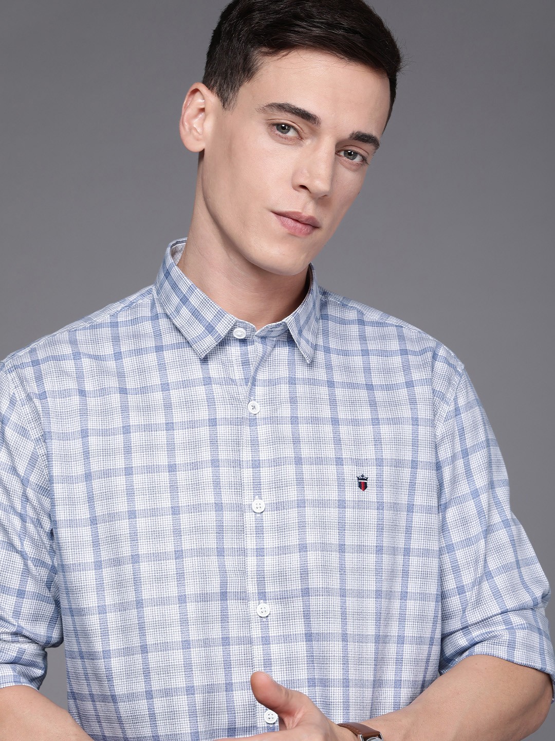 

Louis Philippe Sport Men White & Blue Slim Fit Checked Pure Cotton Casual Shirt