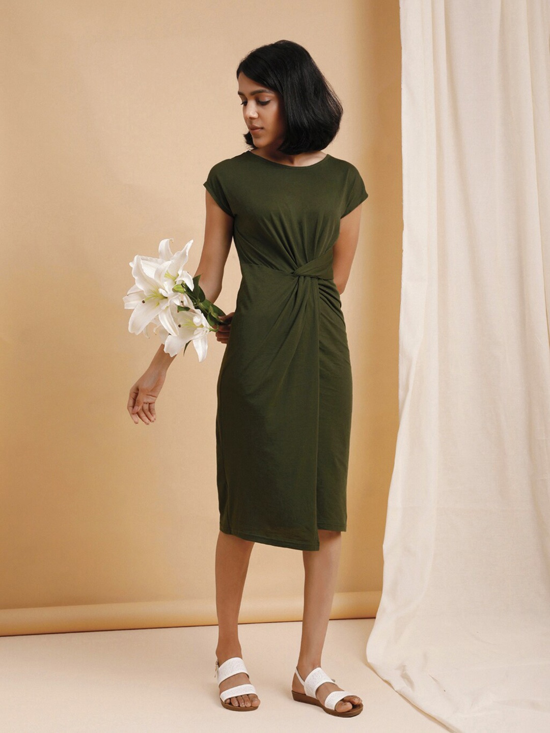 

Lake Peace Women Olive Green Solid Knotted Waist Organic Cotton Bodycon Dress