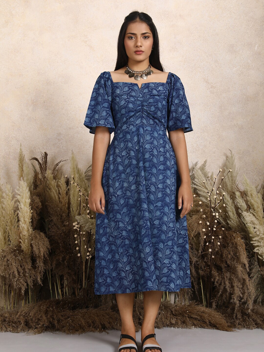 

Lake Peace Blue Square Neck Pure Cotton Midi Dress