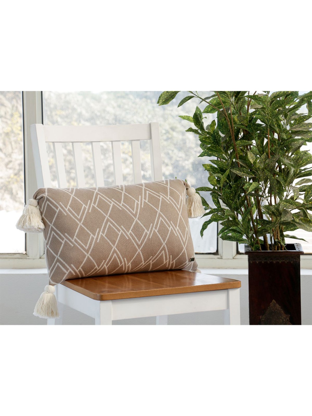 

Pluchi Beige & Off White Geometric Rectangle Pure Cotton Cushion Cover with Tassels