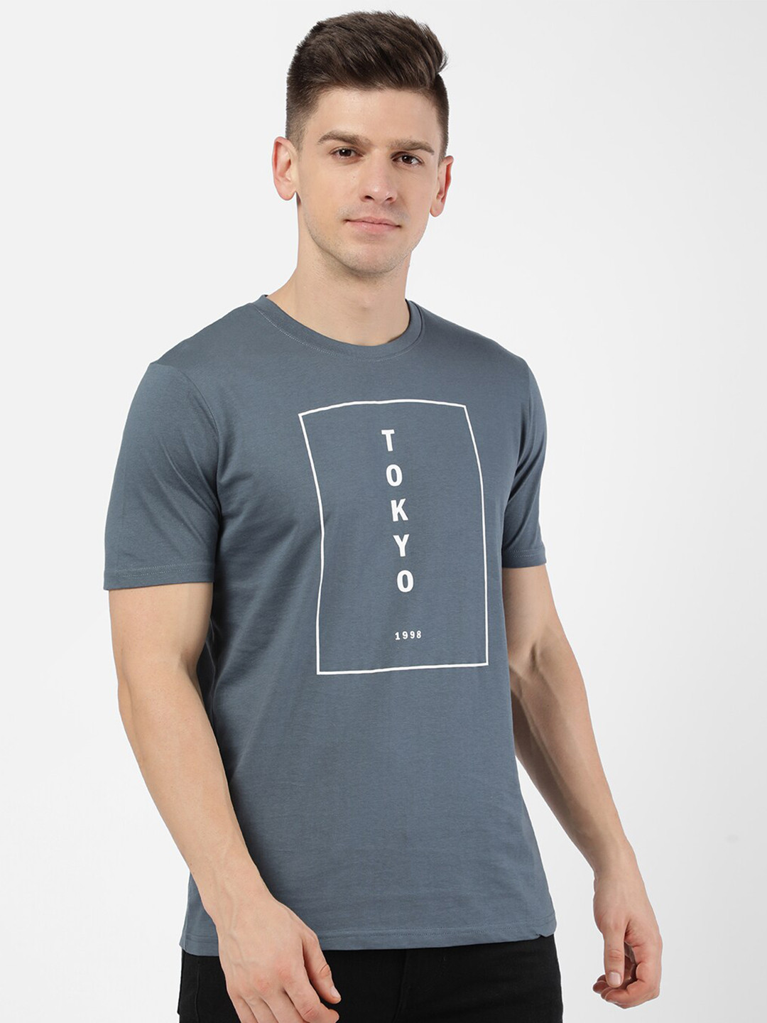 

R&B Men Grey Typography Printed Round Neck Short Sleeves T-shirt