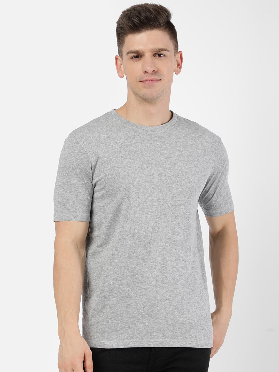

R&B Men Grey Solid T-shirt