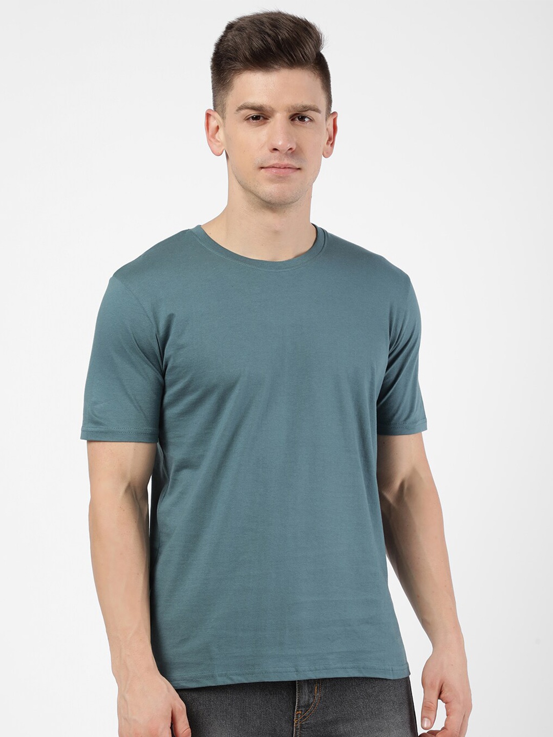 

R&B Men Green Solid T-shirt