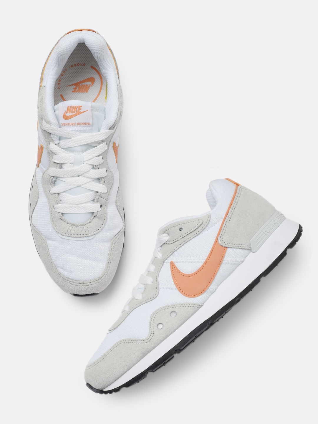 

Nike Women VENTURE RUNNER Sneakers, White