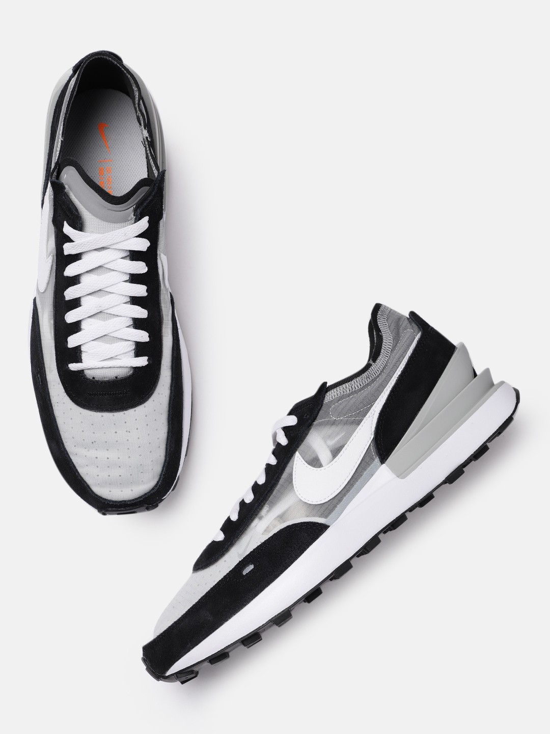 

Nike Men Grey Colourblocked WAFFLE ONE Leather Sneakers