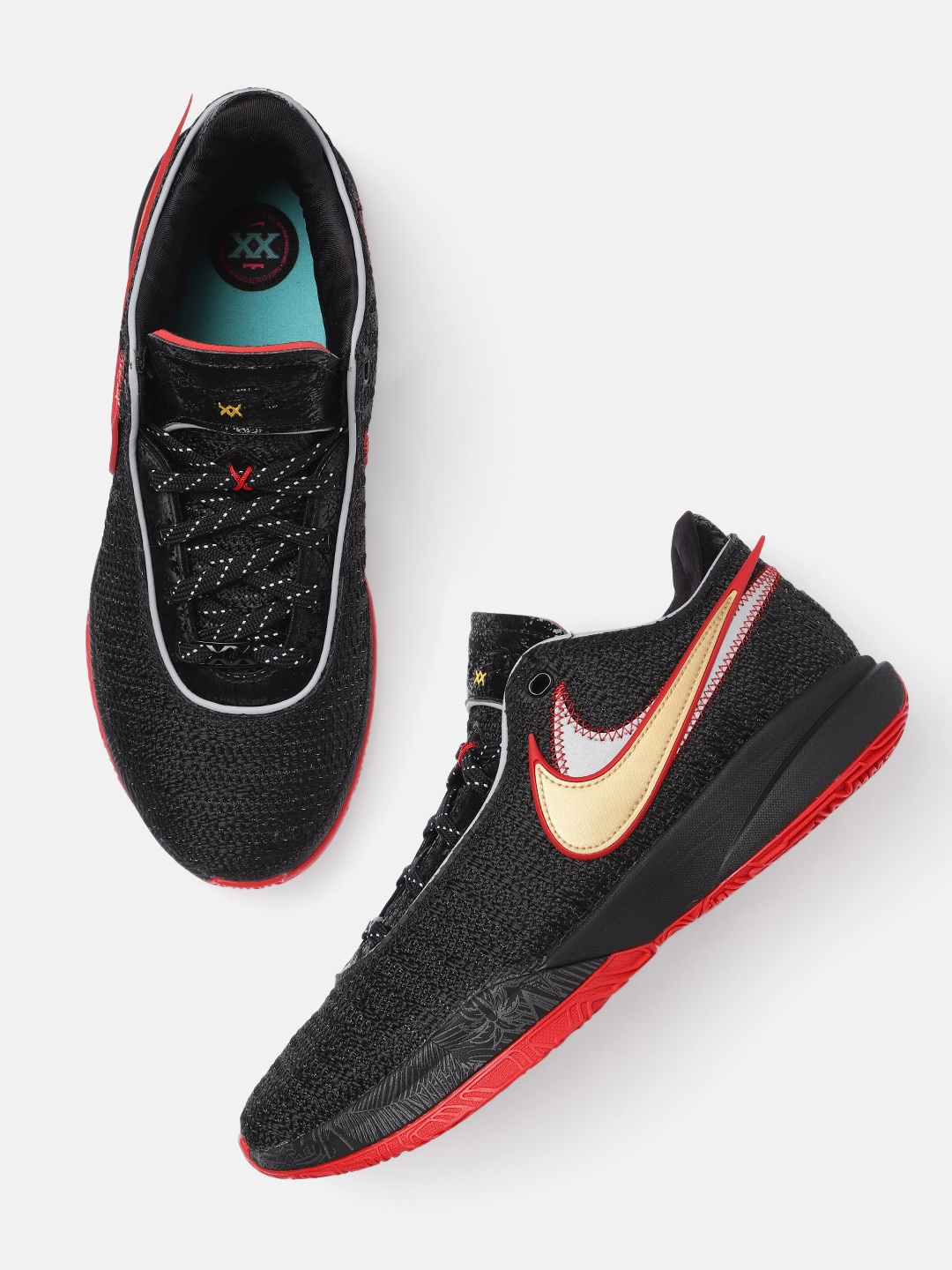 

Nike Men Black LEBRON XX EP Basketball Shoes