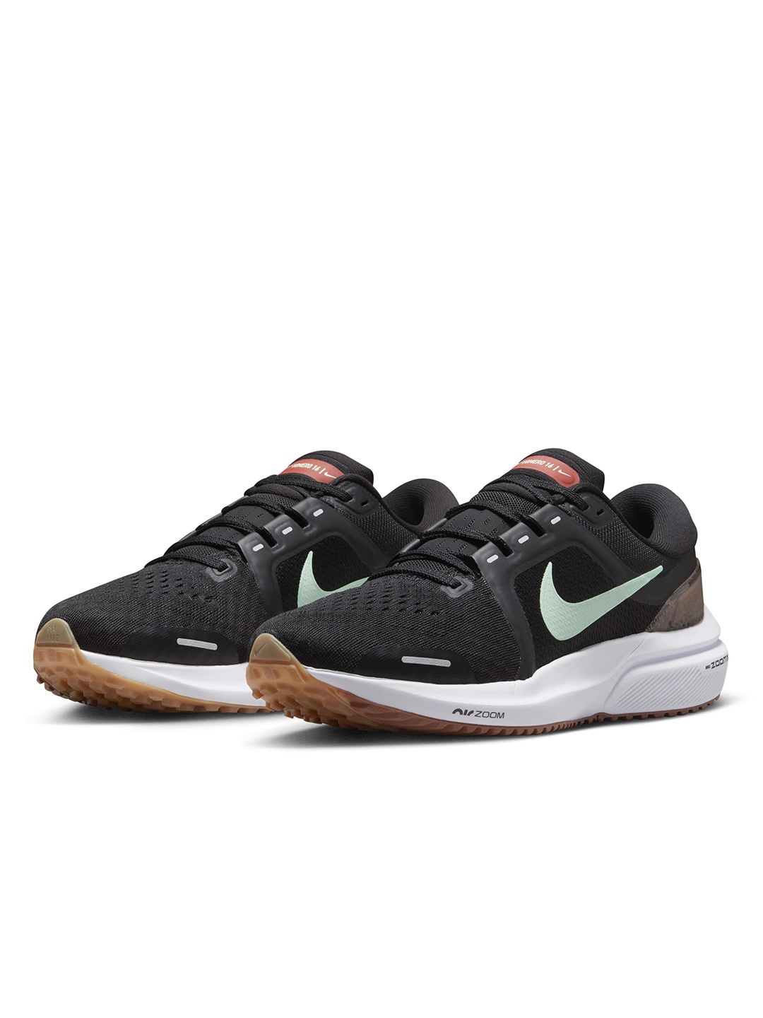 

Nike Women Black AIR ZOOM VOMERO 16 Running Shoes