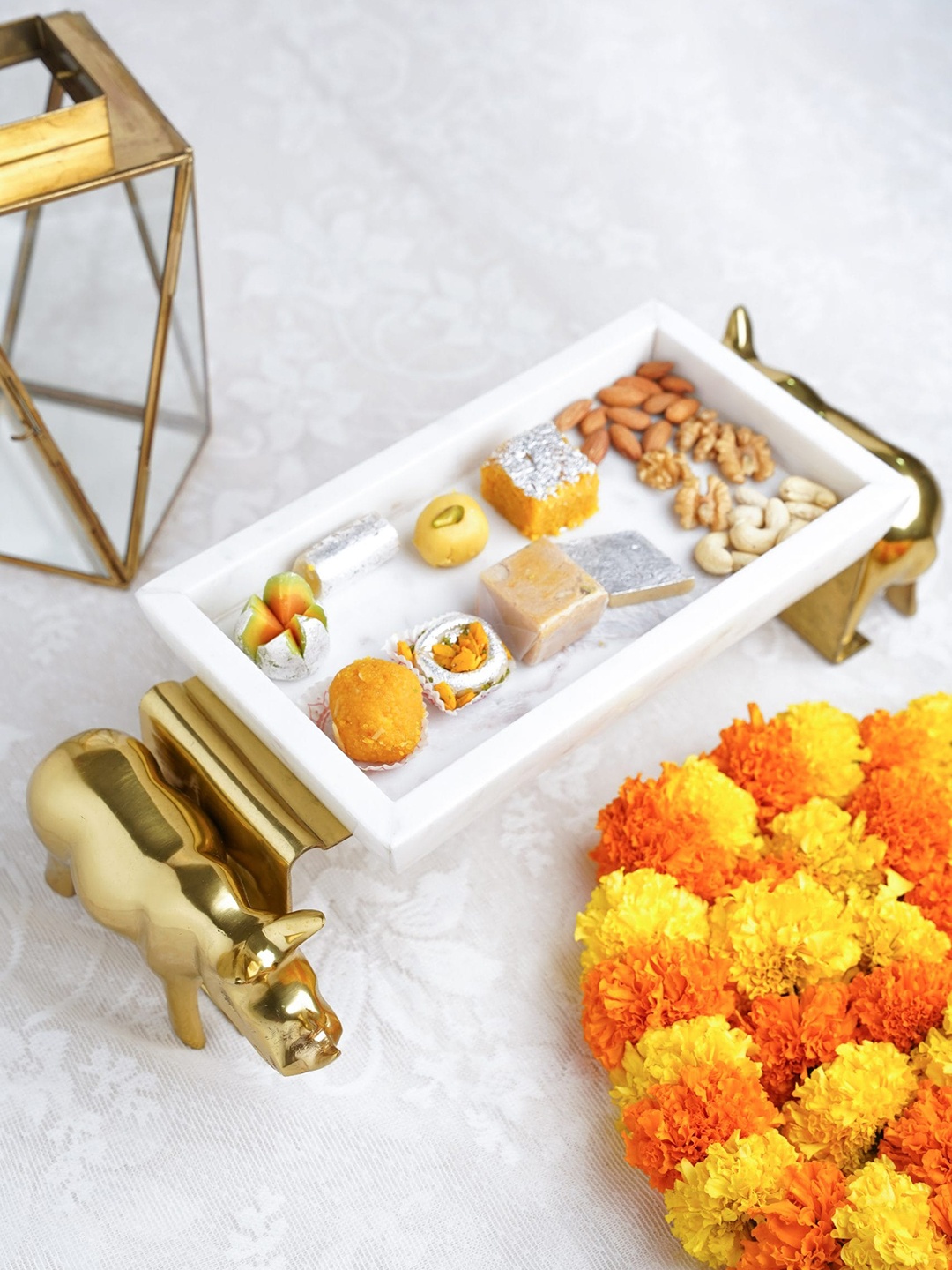 

Folkstorys White Solid Stoneware Platter Serveware