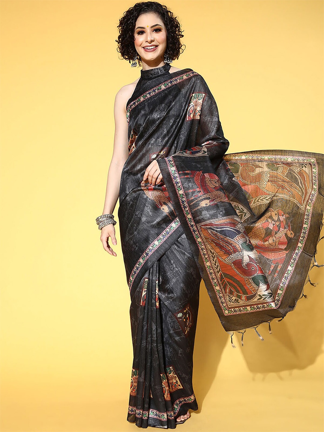 

ODETTE Black & Red Kalamkari Silk Blend Saree