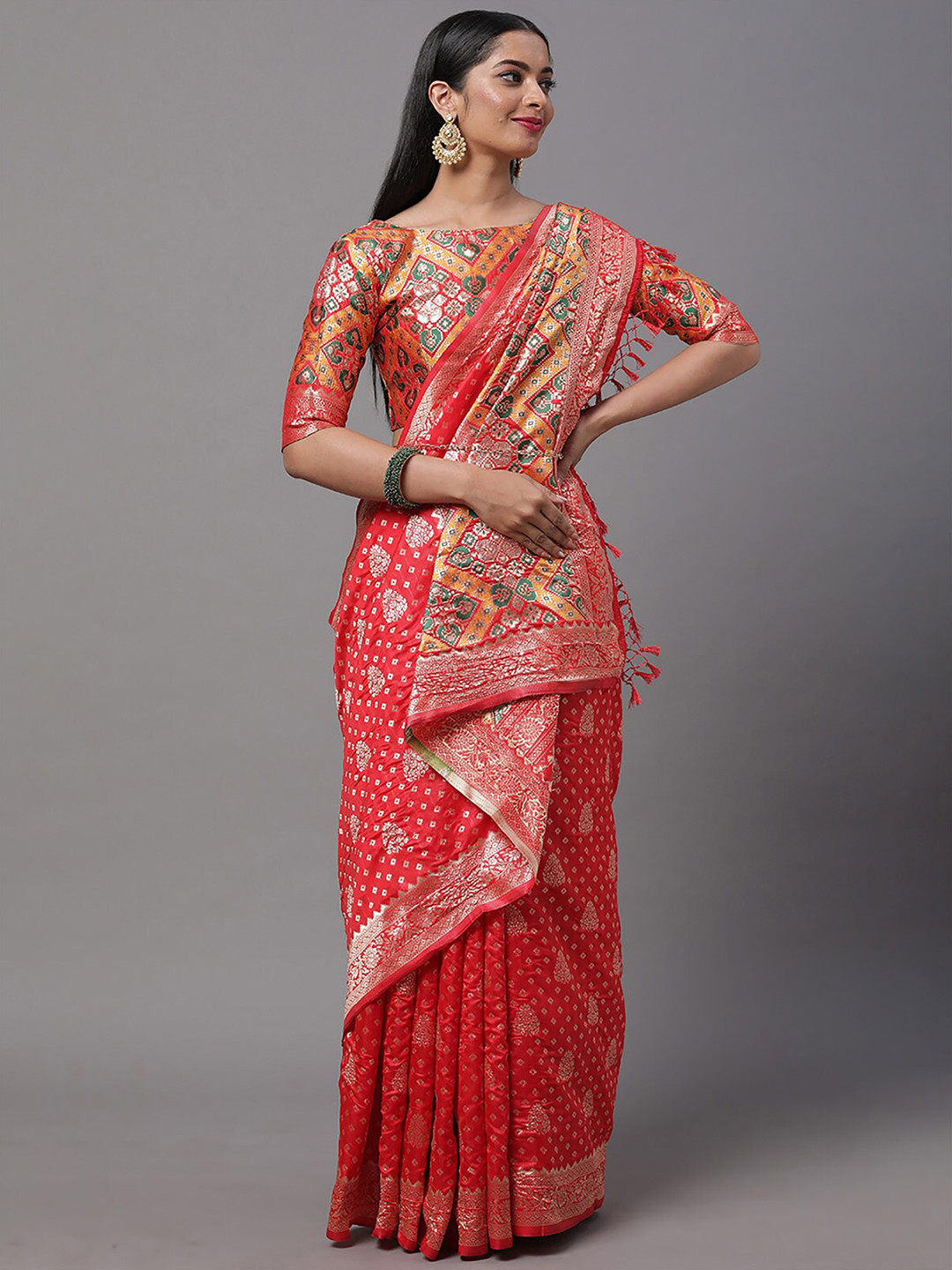 

ODETTE Red & Gold-Toned Ethnic Motifs Zari Silk Blend Dharmavaram Saree