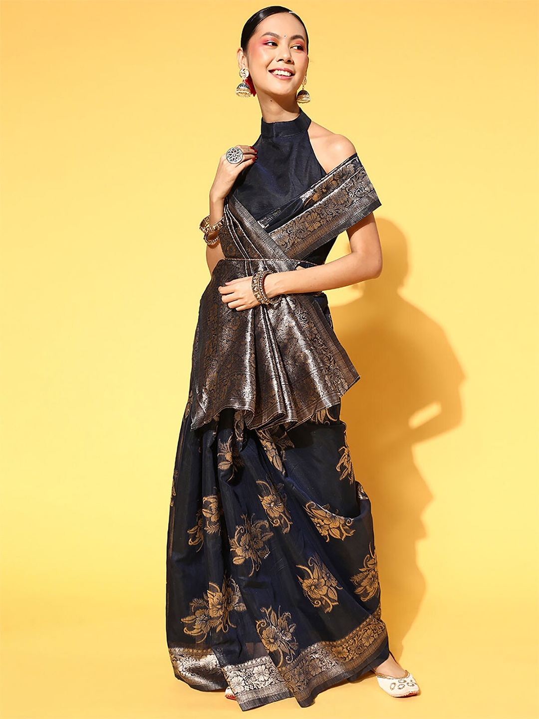 

ODETTE Navy Blue & Gold-Toned Floral Zari Linen Blend Saree