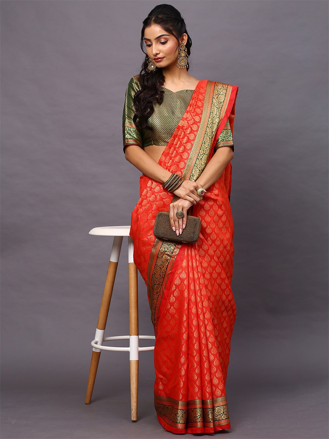 

ODETTE Red & Green Ethnic Motifs Zari Silk Blend Banarasi Saree