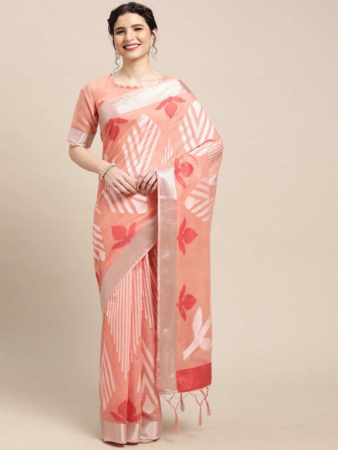 

ODETTE Peach-Coloured & Silver-Toned Floral Zari Uppada Saree