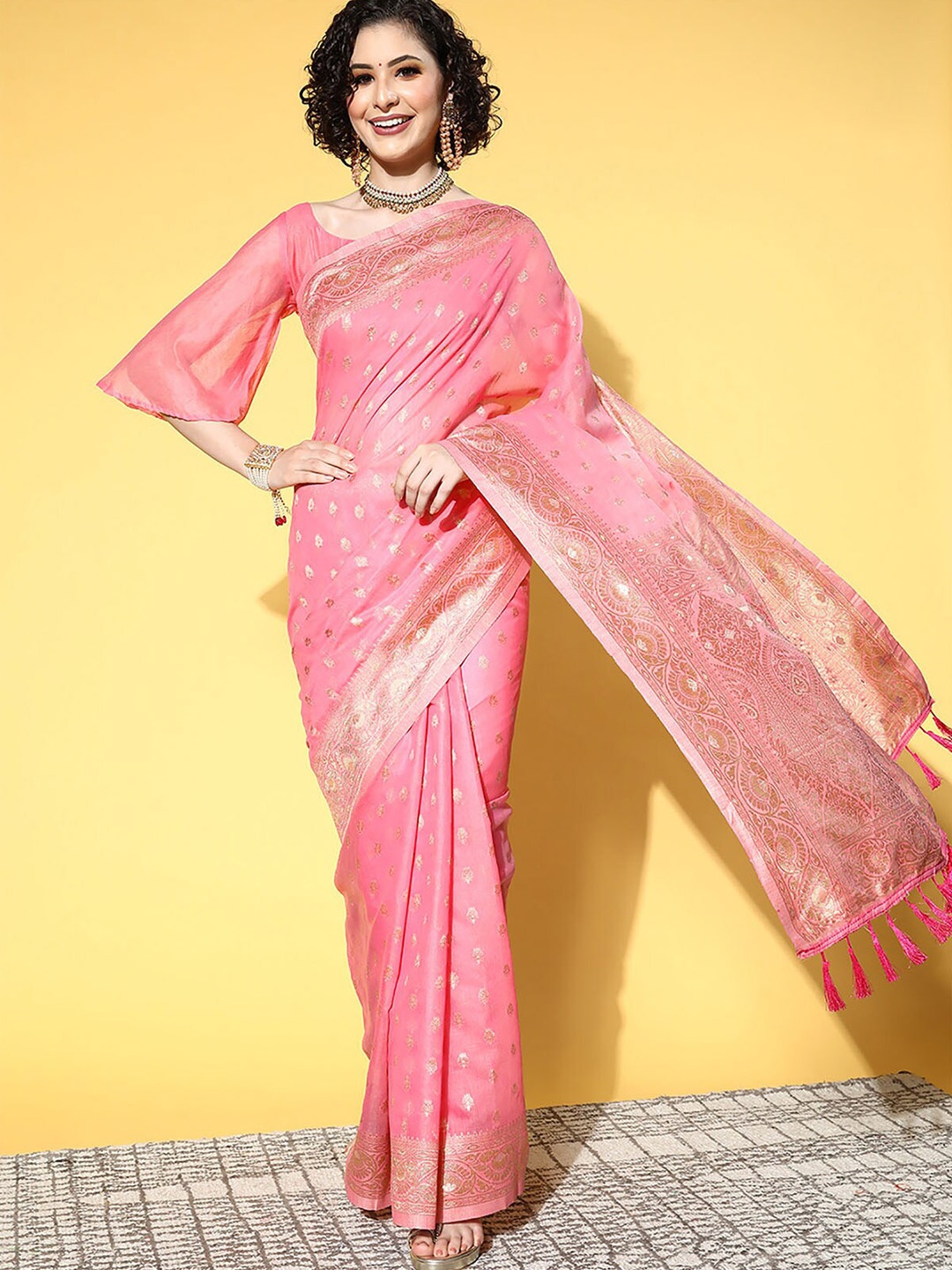 

ODETTE Pink & Gold-Toned Floral Zari Saree