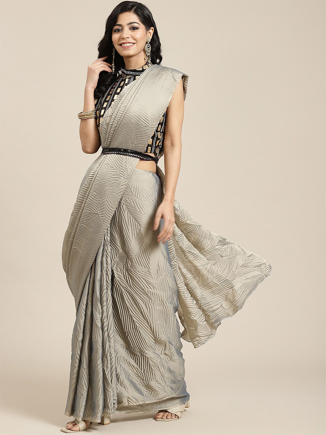 

ODETTE Grey Solid Belted Saree