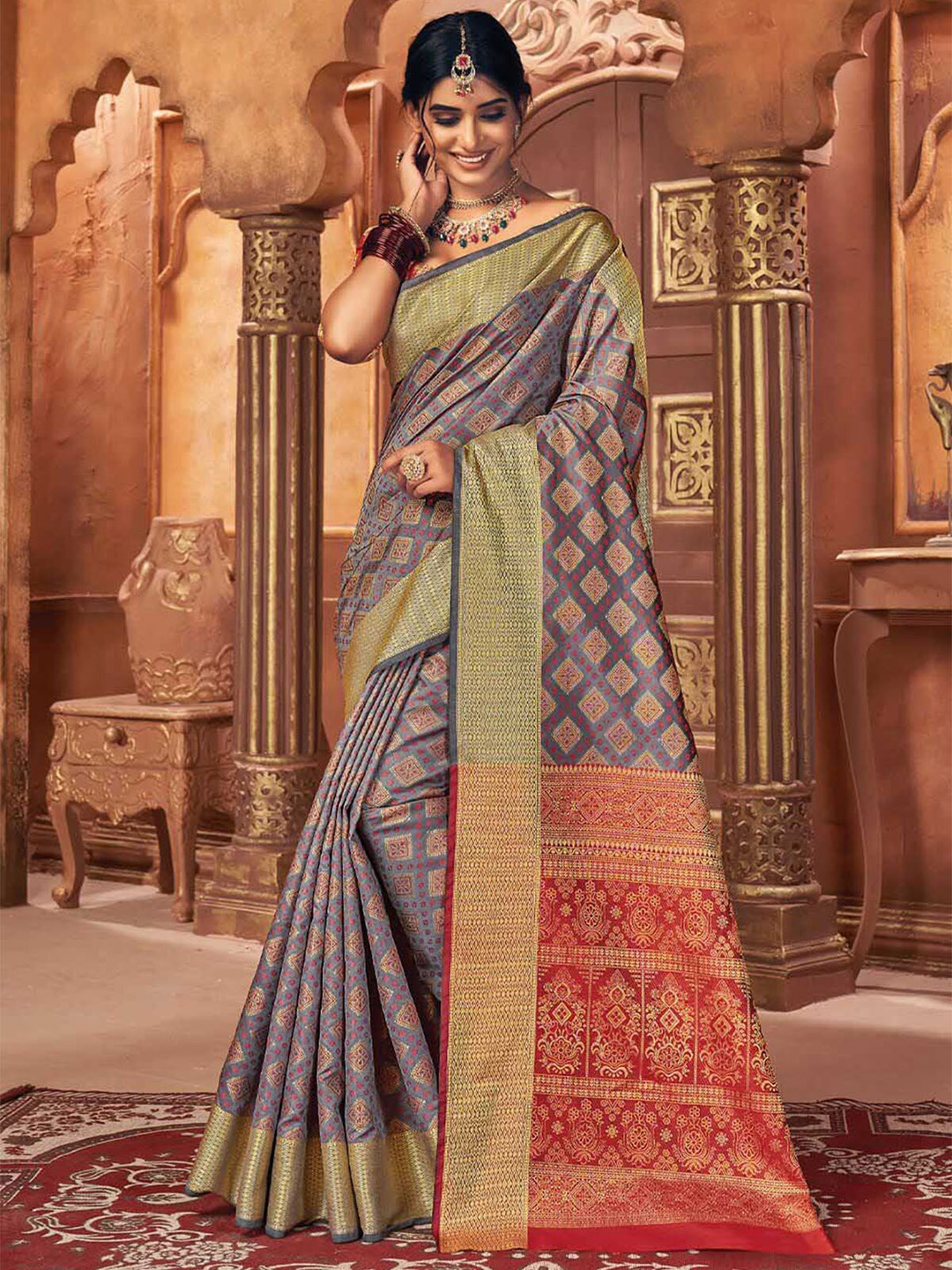 

ODETTE Grey & Gold-Toned Woven Design Zari Silk Blend Saree