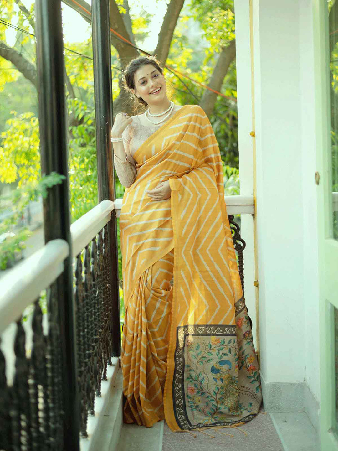 

ODETTE Yellow & Green Silk Blend Saree