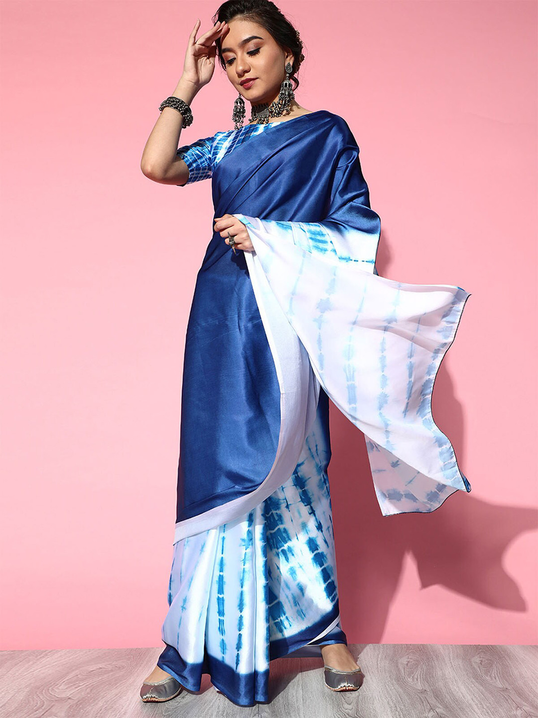 

ODETTE Blue & White Tie and Dye Saree