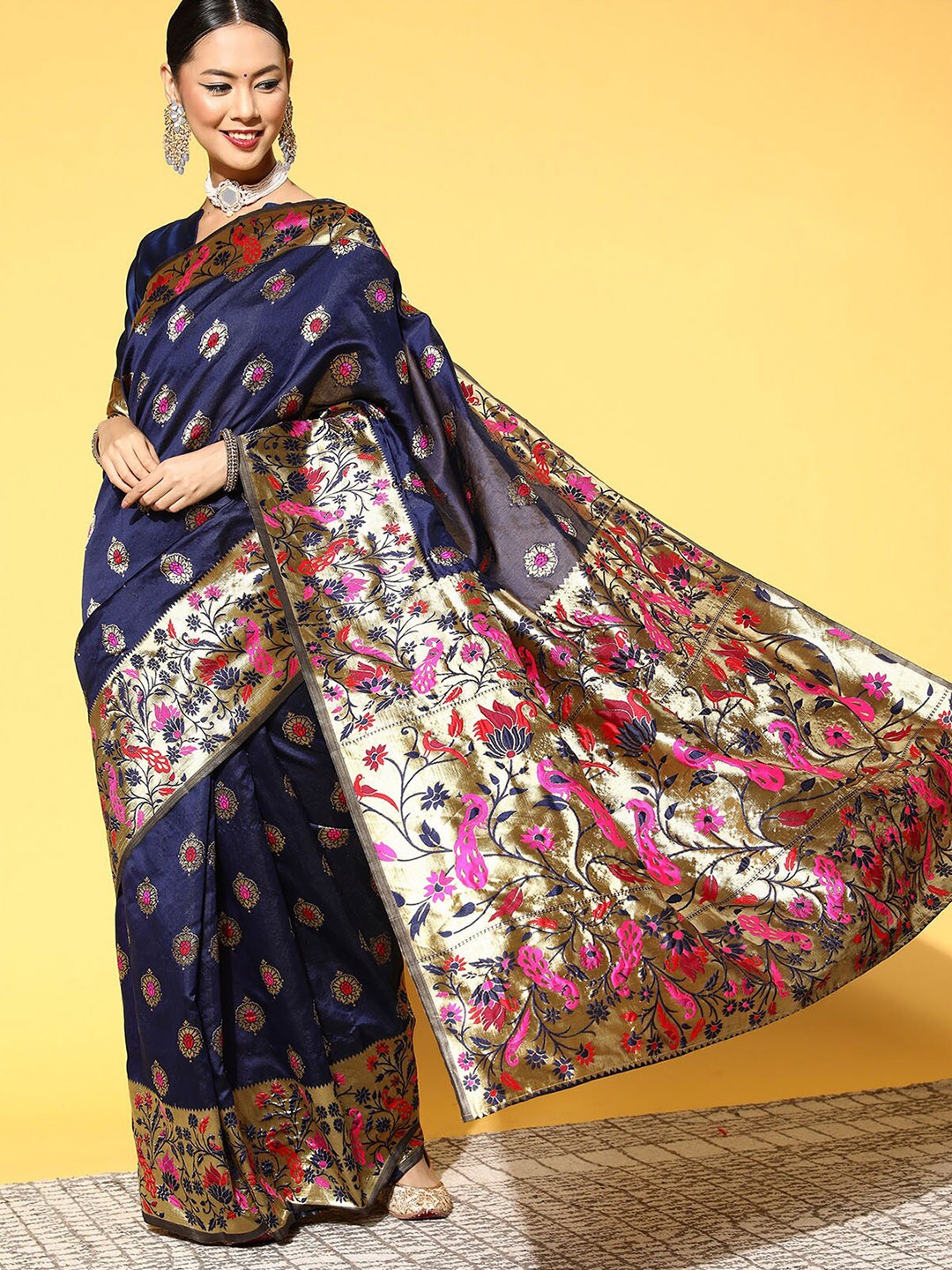 

ODETTE Navy Blue & Pink Ethnic Motifs Zari Silk Blend Saree