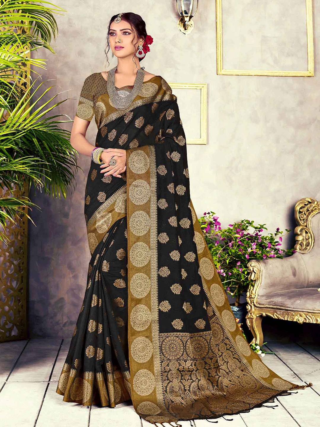 

ODETTE Black & Gold-Toned Ethnic Motifs Zari Saree