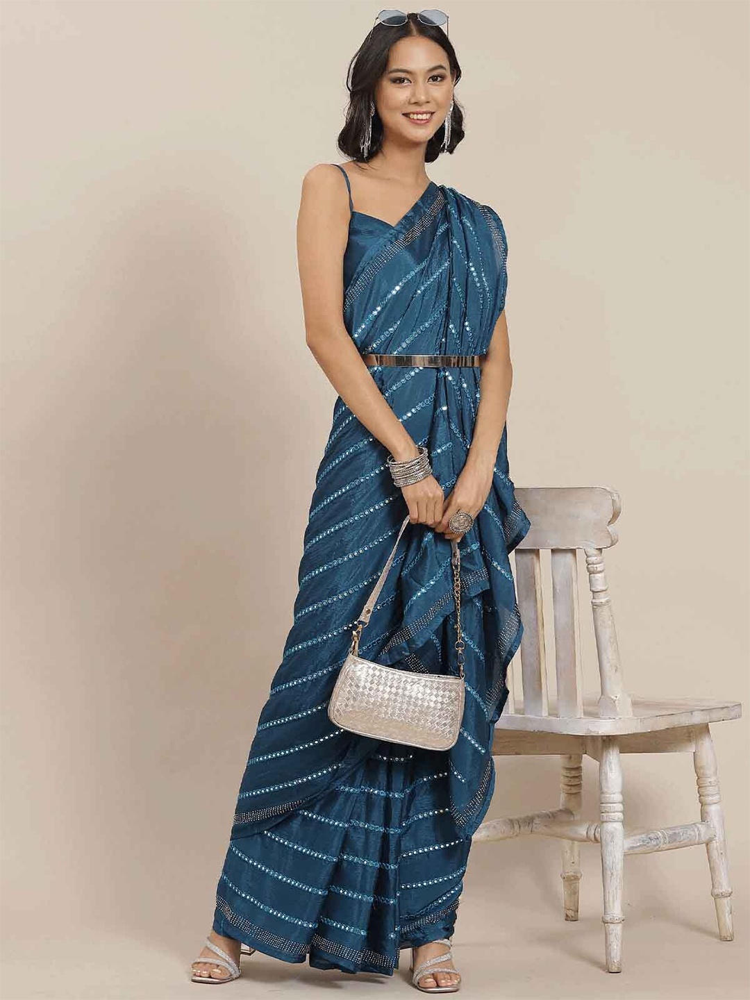 

ODETTE Teal & Silver-Toned Embellished Mirror Work Silk Blend Saree