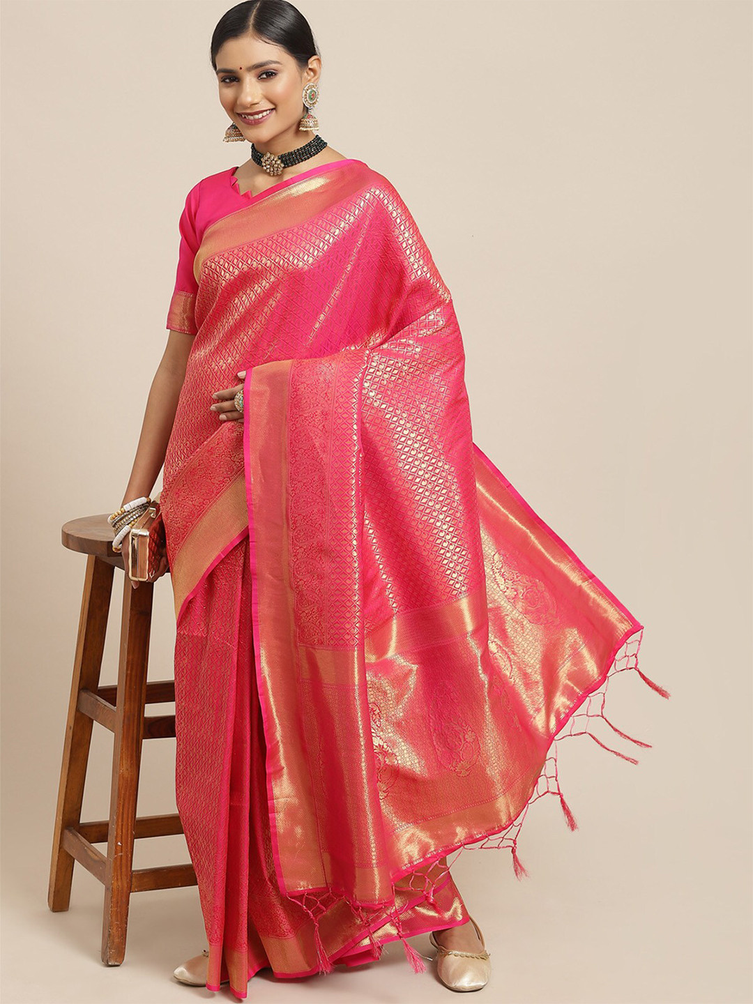 

ODETTE Pink & Gold-Toned Woven Design Zari Silk Blend Kanjeevaram Saree