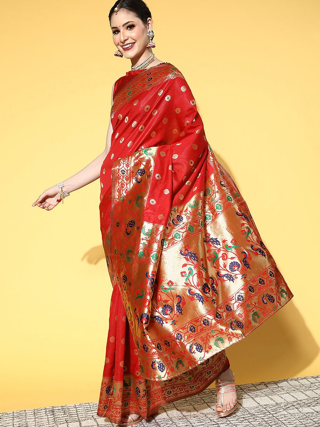 

ODETTE Red & Gold-Toned Floral Zari Silk Blend Saree