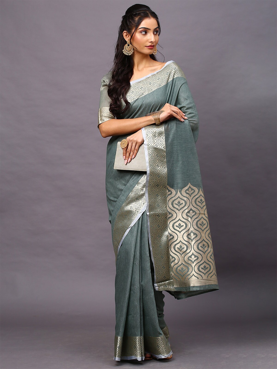 

ODETTE Sea Green & Gold-Toned Woven Design Zari Linen Blend Taant Saree