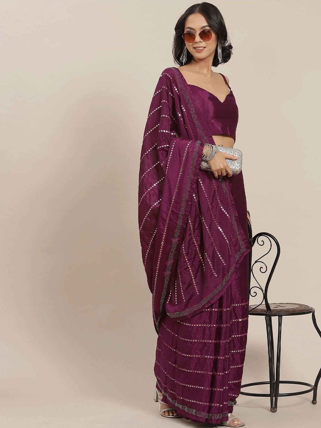 

ODETTE Purple Embellished Mirror Work Silk Blend Saree