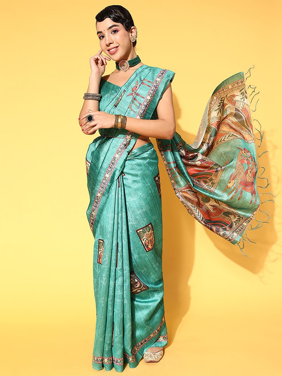 

ODETTE Sea Green & Red Ethnic Motifs Silk Blend Saree