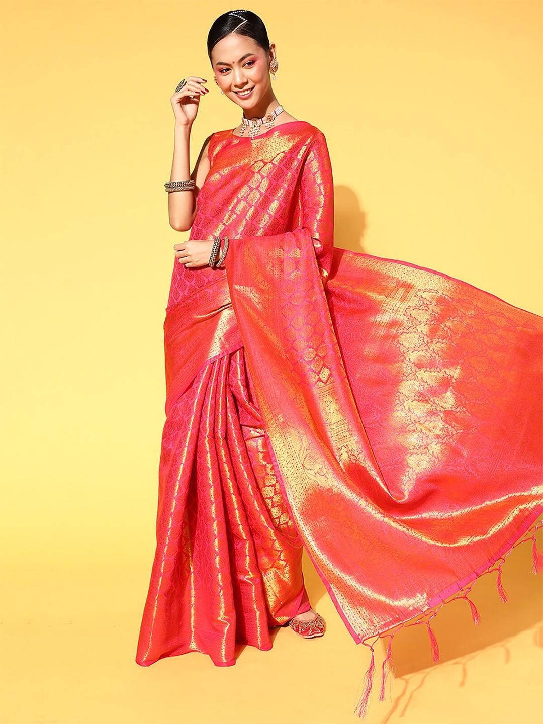 

ODETTE Pink & Gold-Toned Woven Design Zari Silk Blend Saree