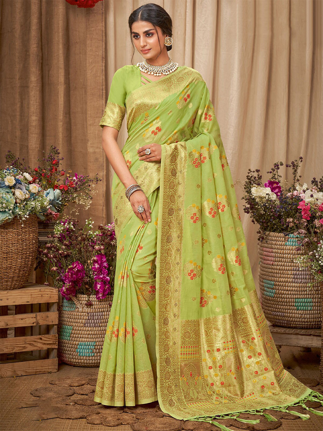 

ODETTE Green & Red Woven Design Cotton Zari Saree