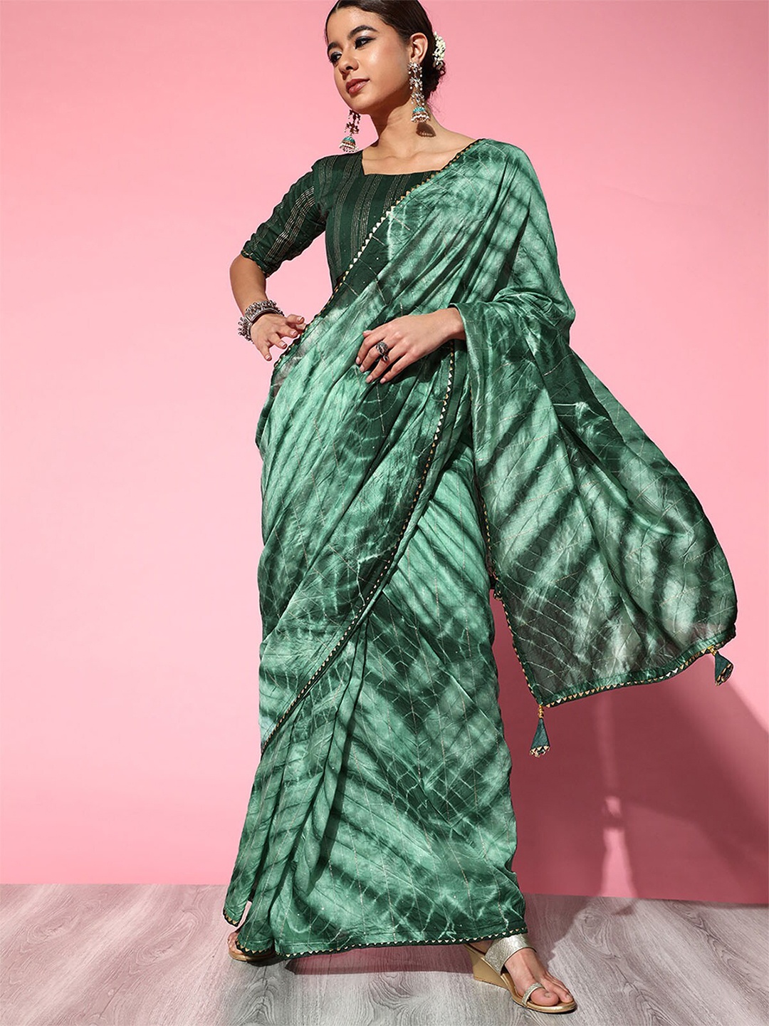 

ODETTE Green Tie and Dye Gotta Patti Silk Blend Saree