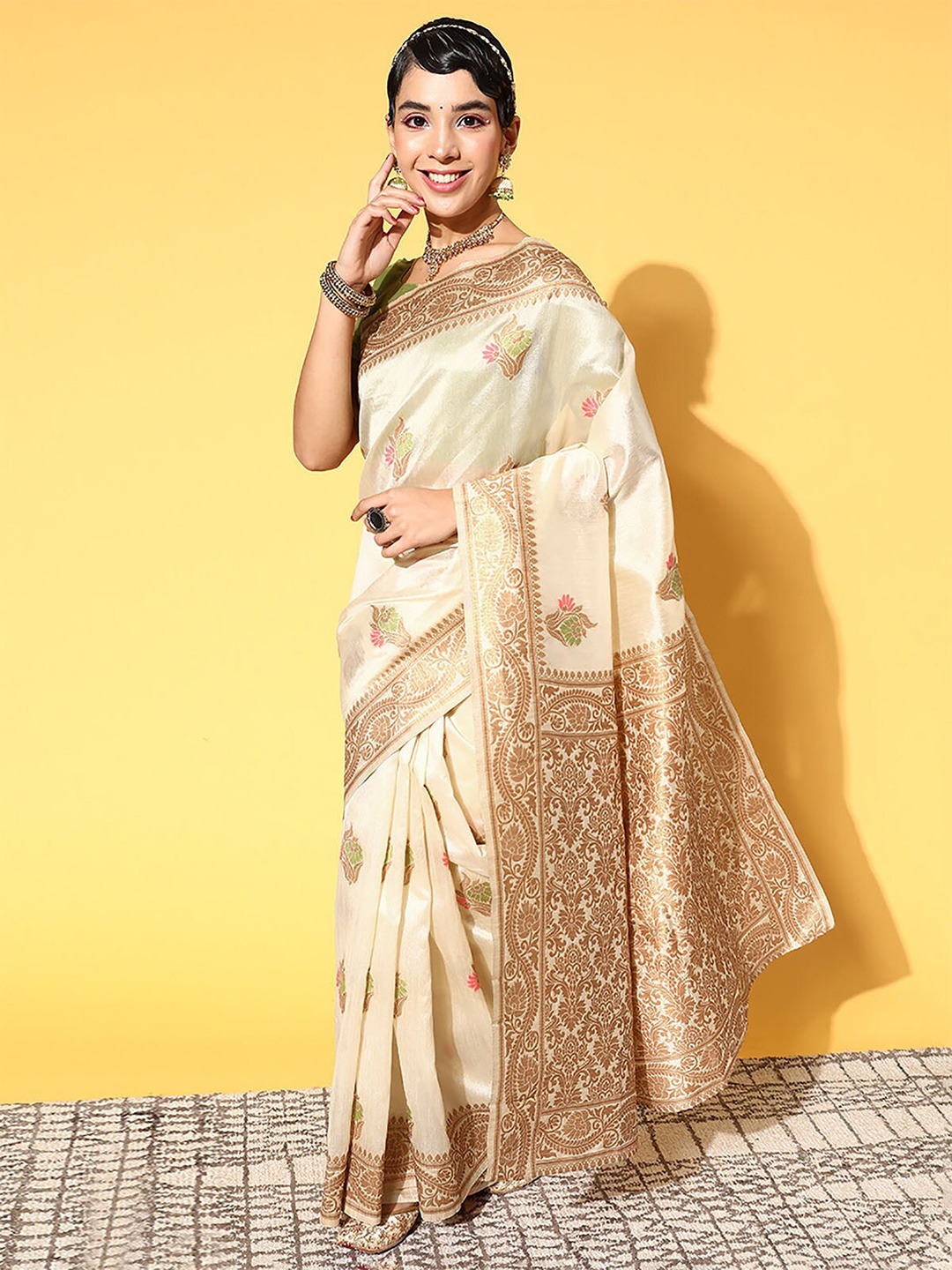

ODETTE Cream-Coloured & Gold-Toned Woven Design Zari Silk Blend Saree